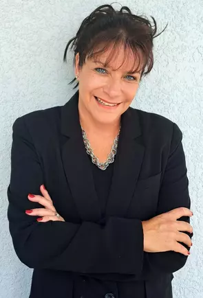 Rhonda Petry, Apollo Beach, Real Estate Agent